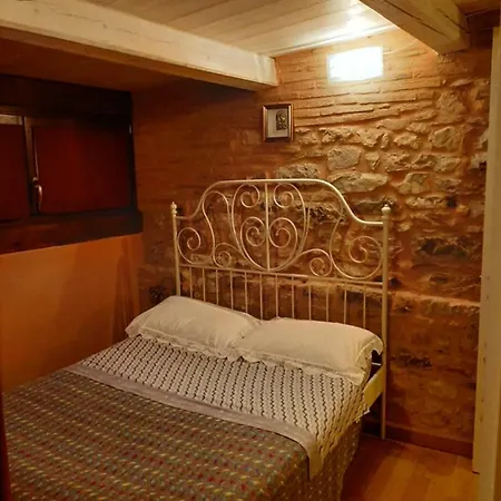 Apartment La Pietra Dei Borgia